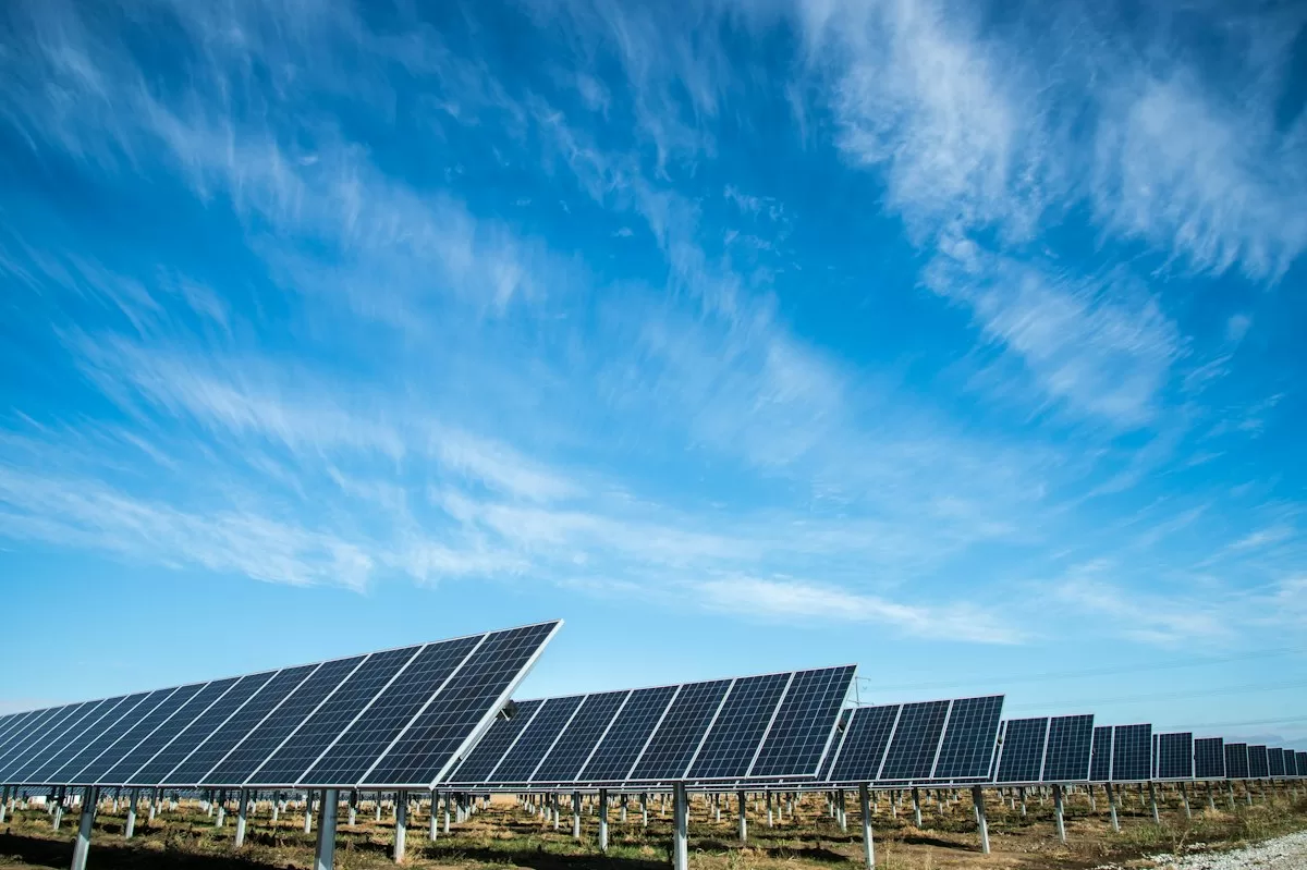 Endüstriyel Çatı ve Arazi Solar GES Projelerinde Trafo ve Köşk Seçimi